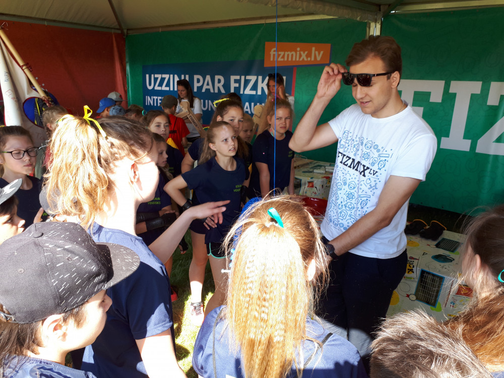 FIZMIX kopā ar 15000 skolēnu ZZ čempionāta finālā