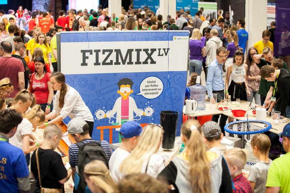 Vērienīgākais Fizikas gada notikums “FIZMIX Eksperiments” ir klāt!